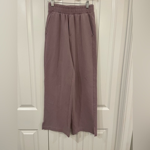 Old Navy High-Rise Wide Leg - Size XS - Picture 1 of 4